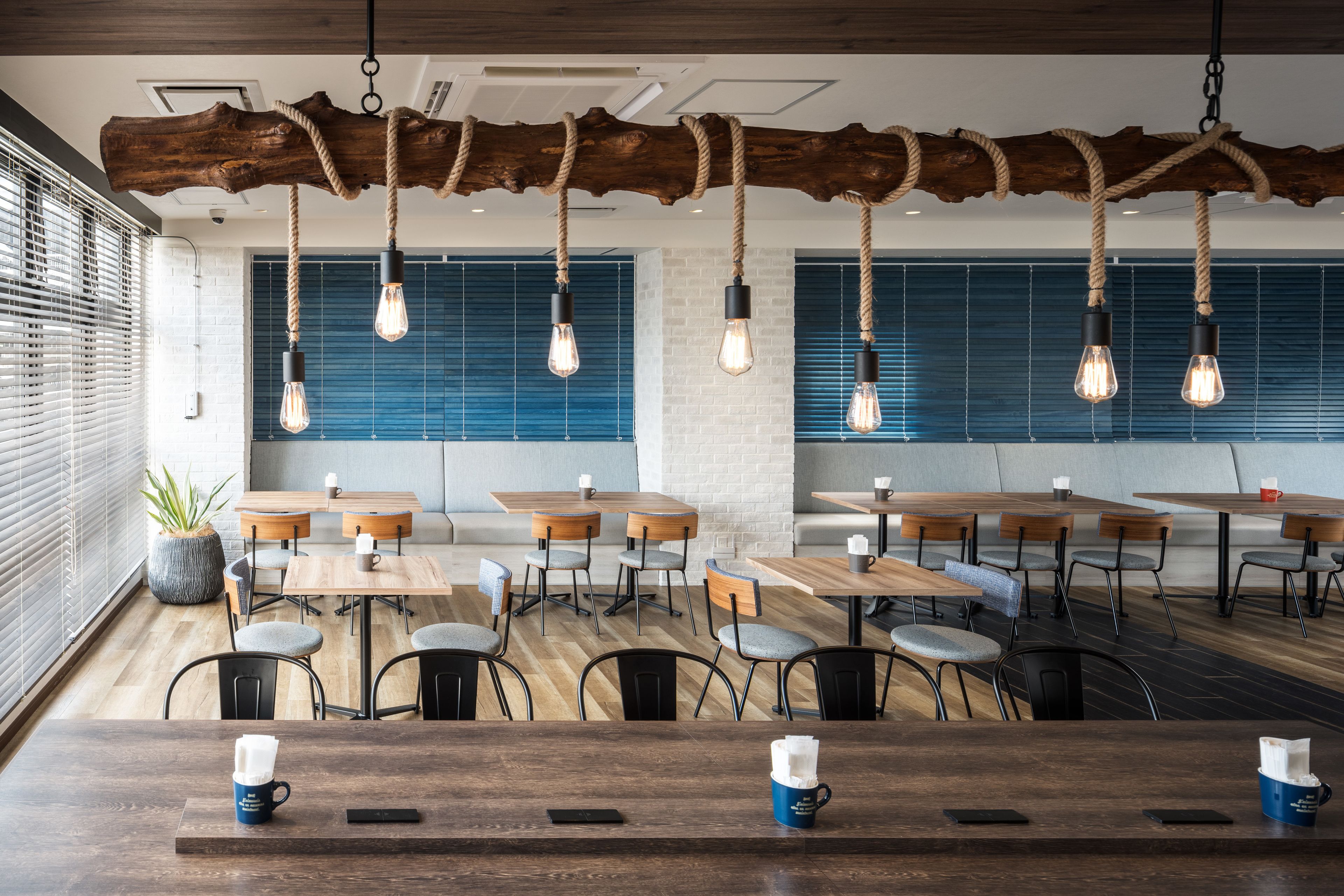 daily buffet breakfast (jpy 1500 per person)