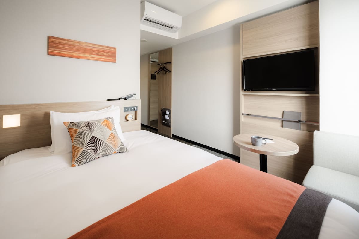 In-room safe, blackout curtains, iron/ironing board, free WiFi