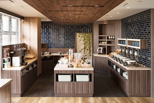 Desayuno buffet diario (JPY 1500 por persona)