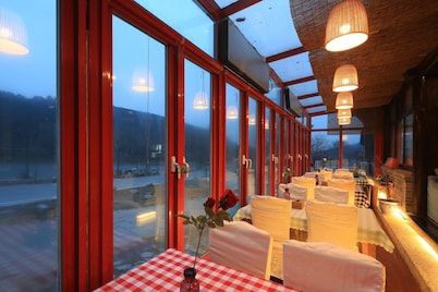 The Great Wall Courtyard Hostel