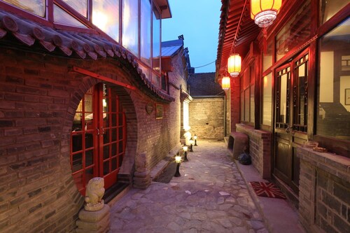 The Great Wall Courtyard Hostel