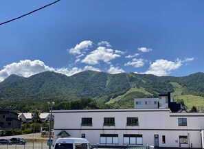 Pemandangan dari hartanah