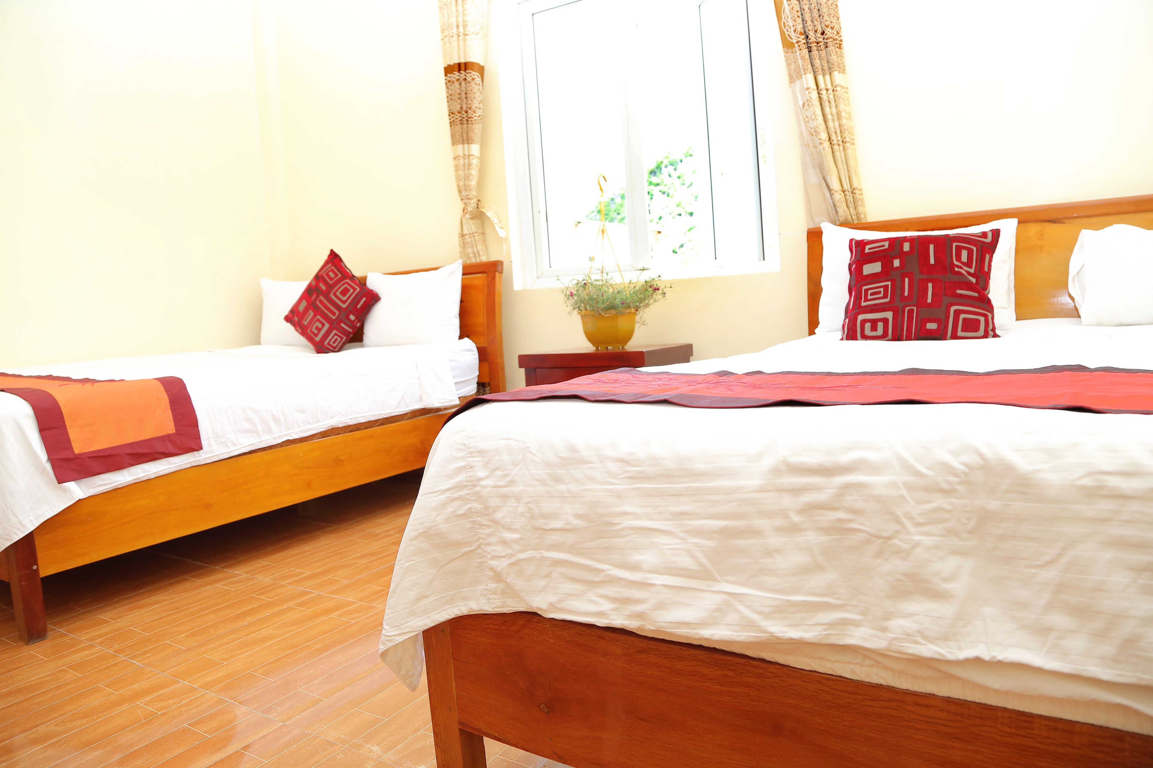 minibar, in-room safe, desk, iron/ironing board