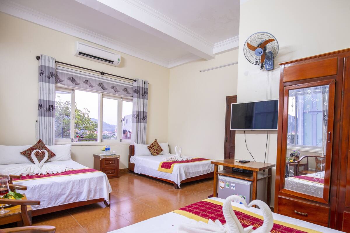 minibar, in-room safe, desk, iron/ironing board