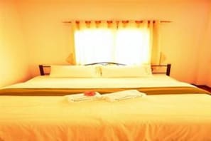 Standard Room | Free WiFi - Baan Kin Lom Chom Daw (Pak Chong)