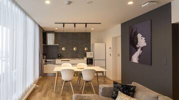 Yuyake (2F) | Living area | Flat-screen TV