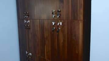 Basic Shared Dormitory, Mixed Dorm | Room amenity