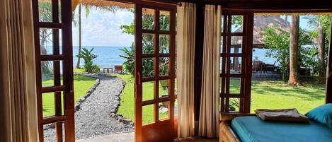 Villa Tunjung | Garden view