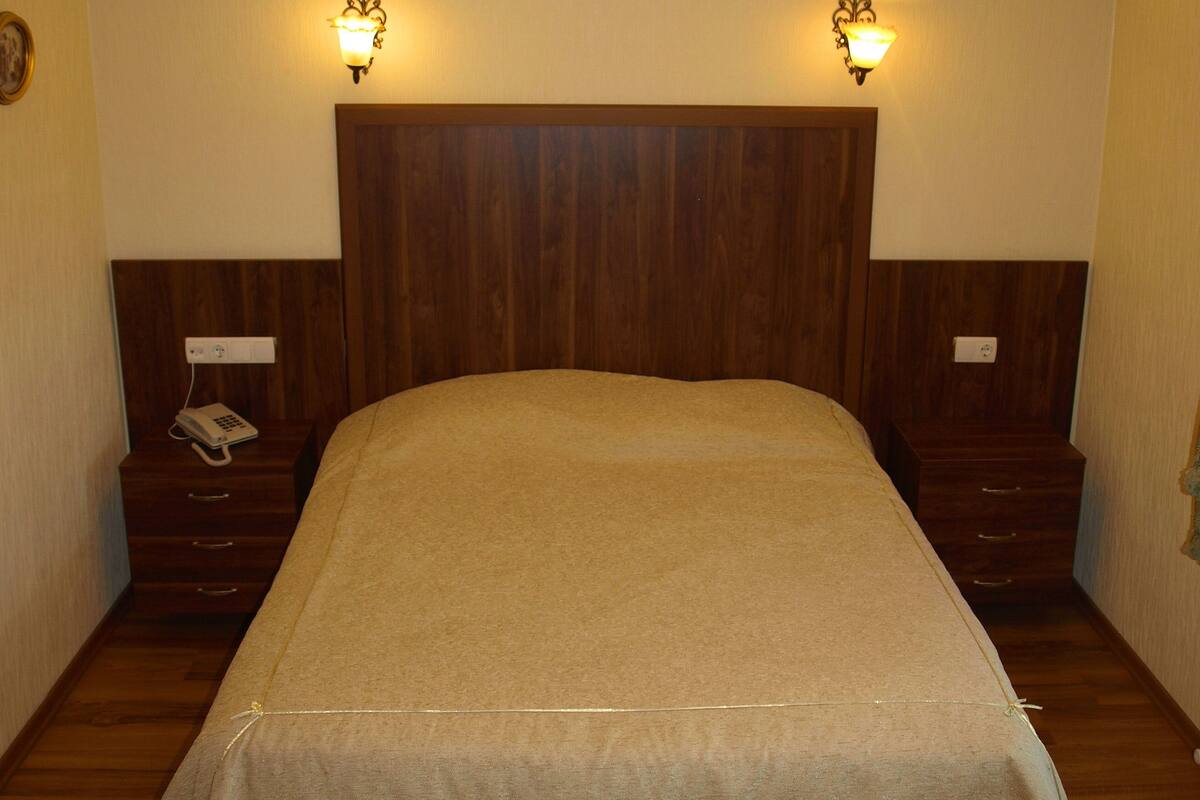 Desk, rollaway beds (surcharge), WiFi (free)