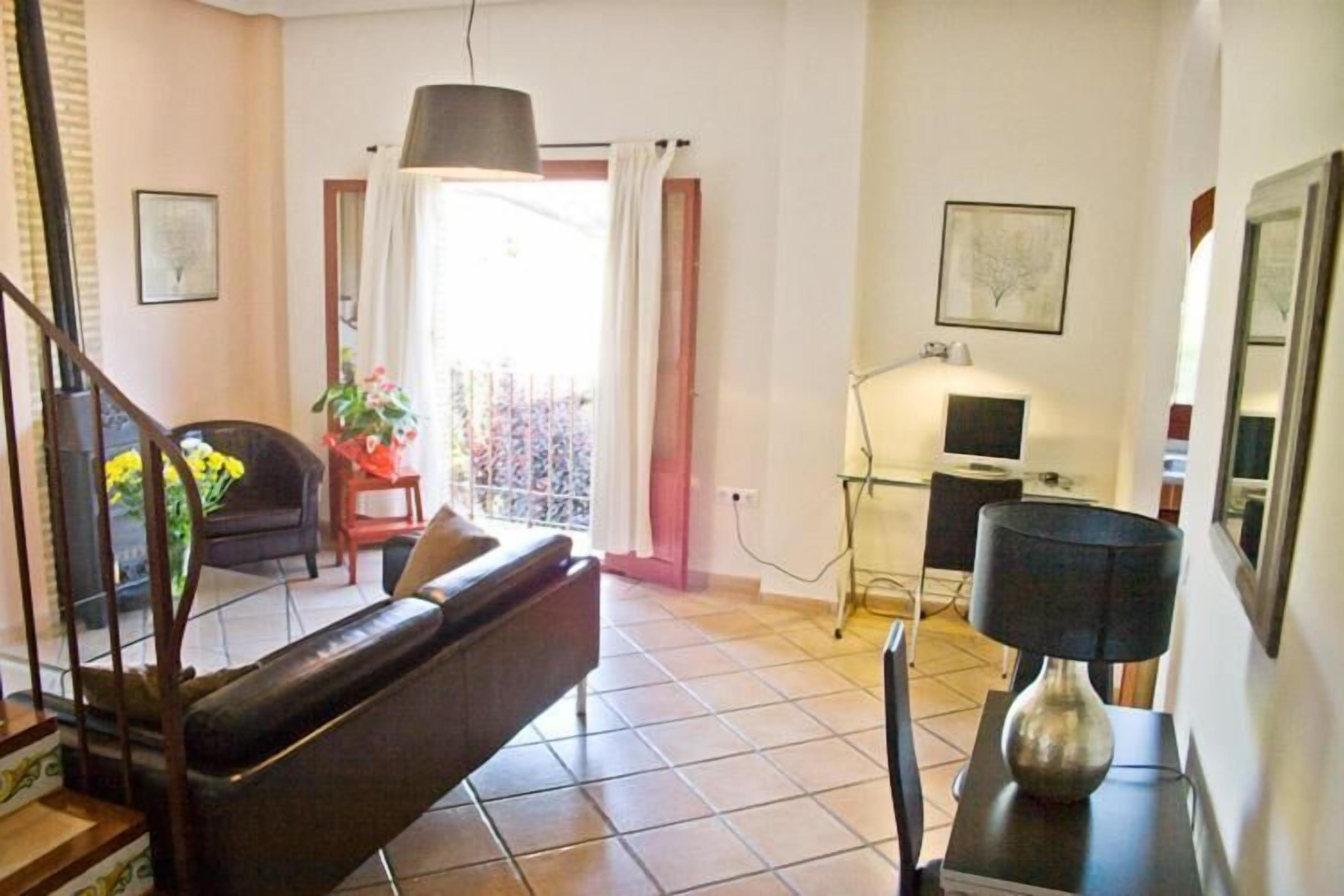 exclusive apartment, 2 bedrooms, mountain view, executive level | living room | 30-inch led tv with digital channels, tv