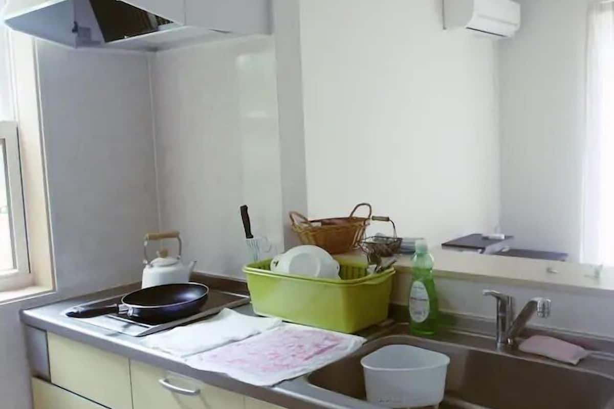 down duvets, free wifi, bed sheets