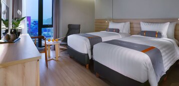 Premium bedding, minibar, in-room safe, desk