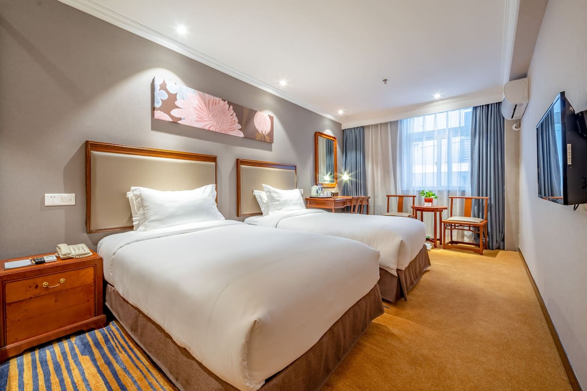 Minibar, in-room safe, desk, blackout curtains