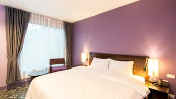 Frigobar (abastecido com alguns itens grátis), Wi-Fi de cortesia