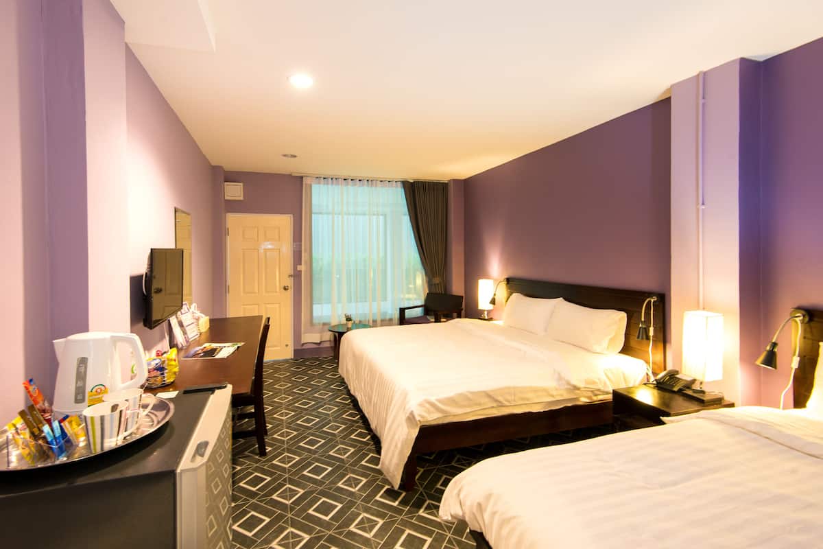 Free minibar items, free WiFi