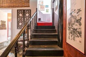 Staircase - The Glanceback Garden Guest House (Suzhou)