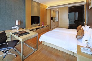 Superior Twin Room | Desk, free WiFi