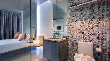 Dusche, Regendusche, kostenlose Toilettenartikel, Haartrockner