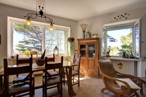 Appartamento, terrazzo | Interni