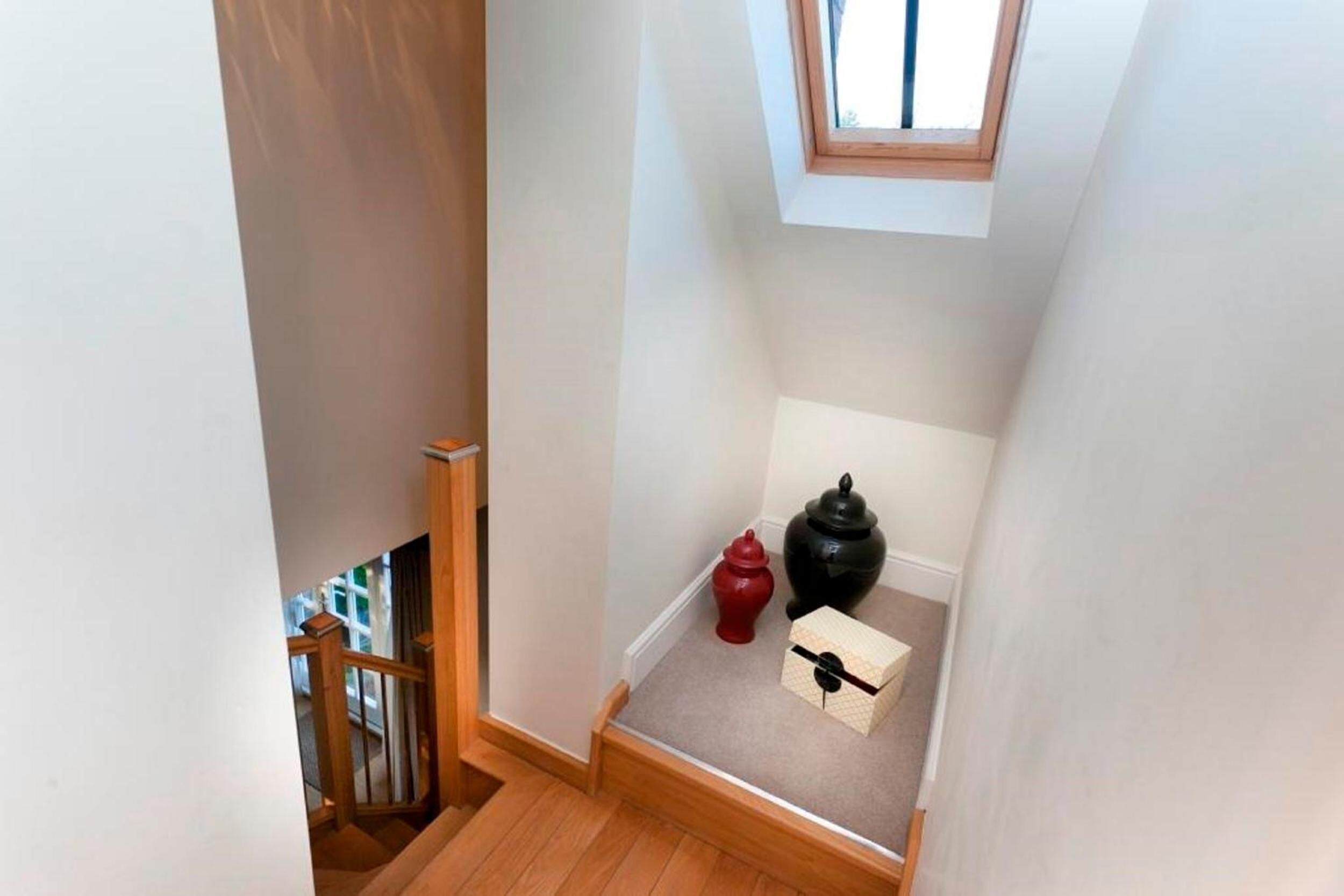 2 bedrooms, egyptian cotton sheets, premium bedding, minibar