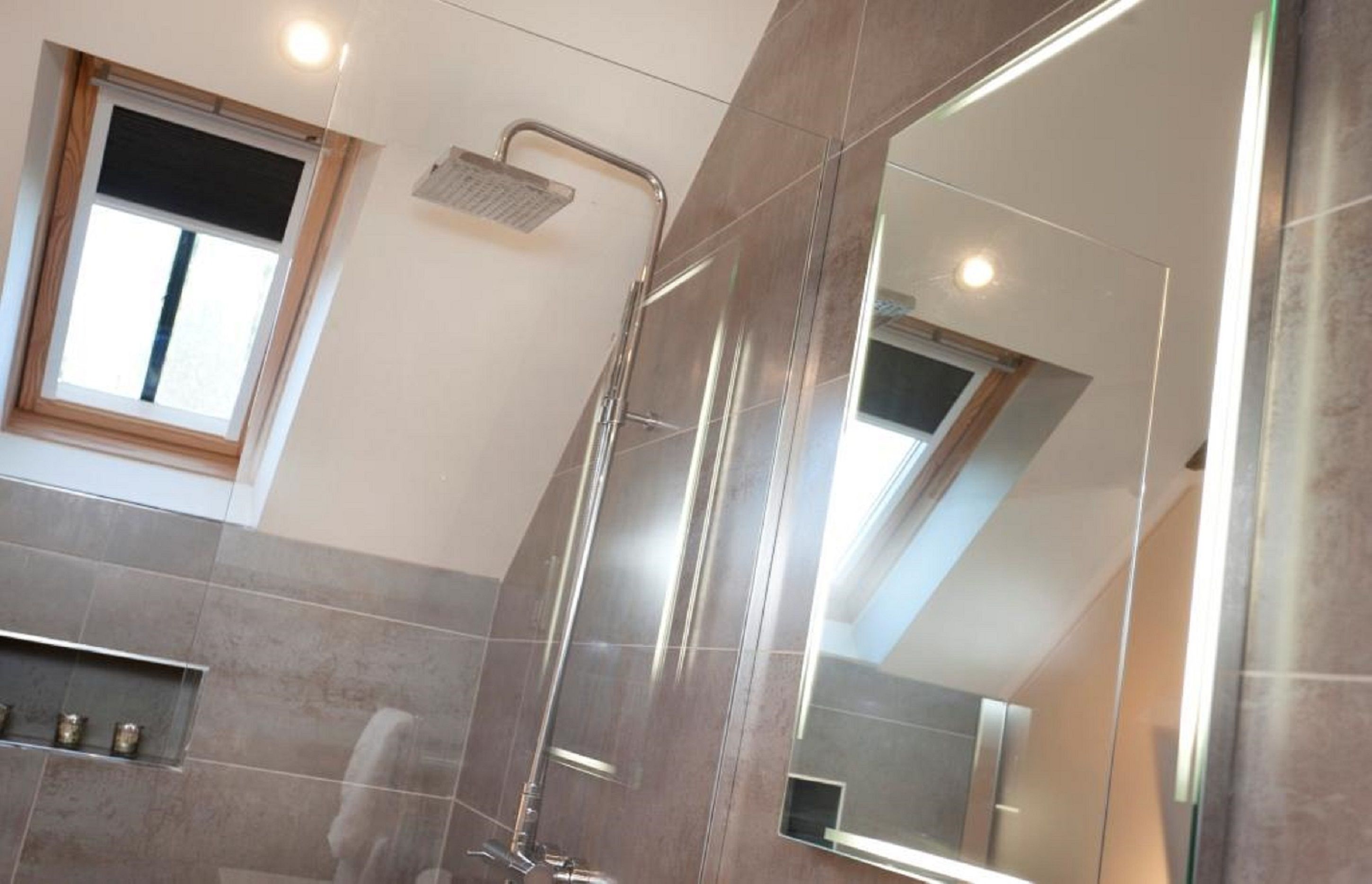 business apartment | bathroom | shower, free toiletries, hair dryer, towels