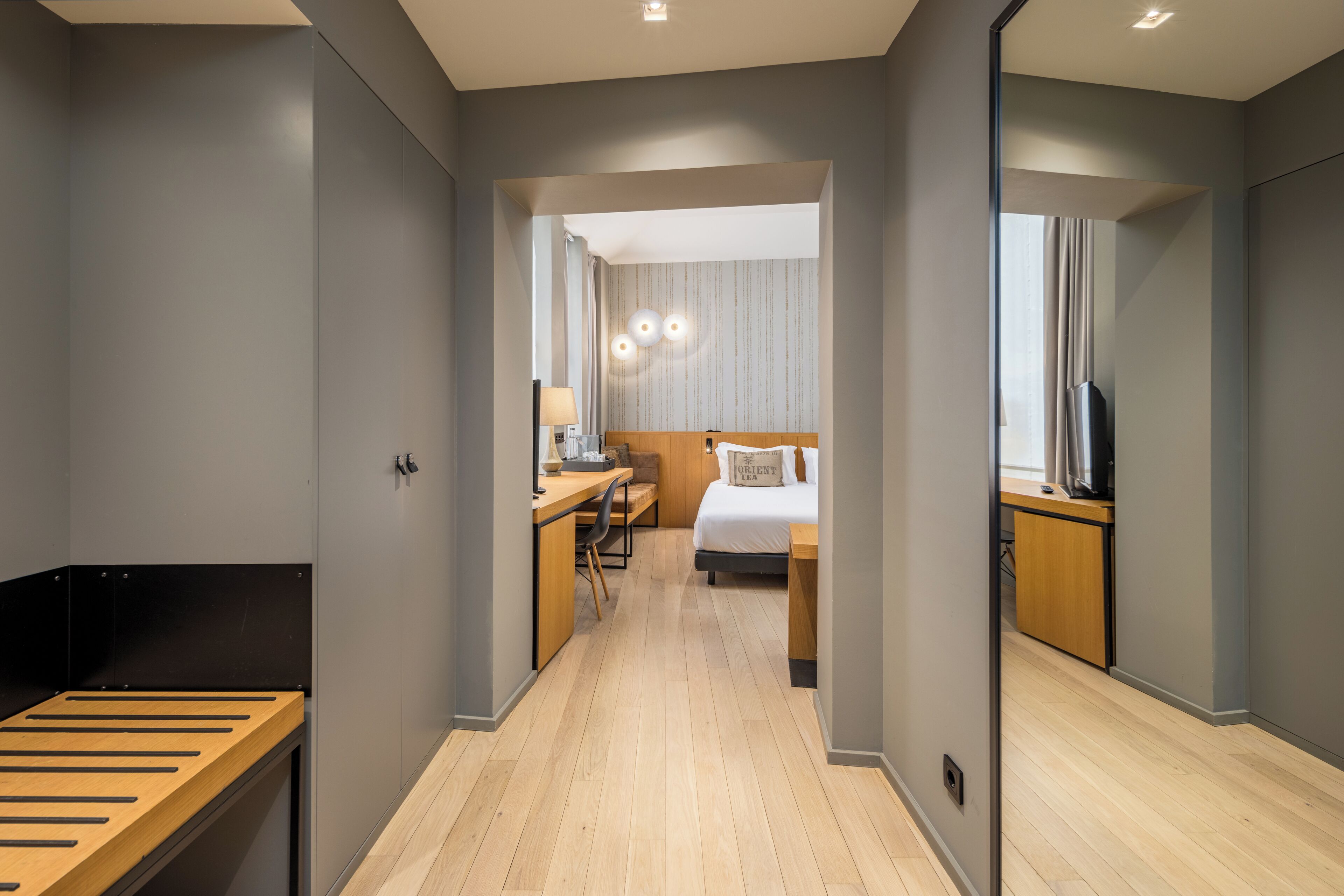 Phòng Deluxe | Minibar, két bảo mật tại phòng, màn/rèm cản sáng 