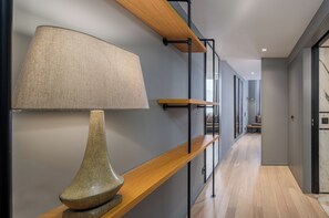 Minibar, in-room safe, blackout drapes, iron/ironing board - Descobertas Boutique Hotel Porto by Aspasios (Porto)