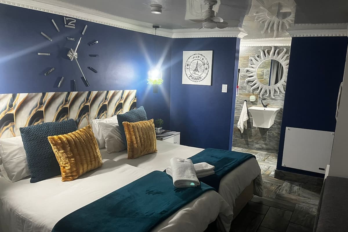 Exclusive Studio, 1 Bedroom, Patio, Garden View | 1 bedroom, individually decorated, blackout drapes, free WiFi