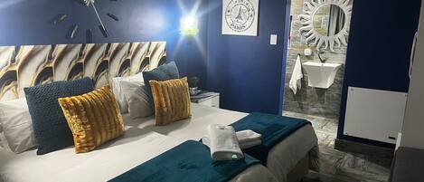 Exclusive Studio, 1 Bedroom, Patio, Garden View | 1 bedroom, individually decorated, blackout drapes, free WiFi