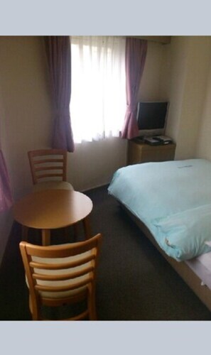 Down comforters, free WiFi