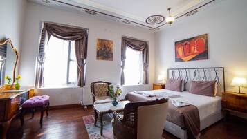 Comfort Tek Büyük Yatakli Oda | 1 bedroom, premium bedding, minibar, in-room safe