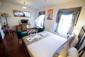 Ropa de cama de alta calidad y minibar 