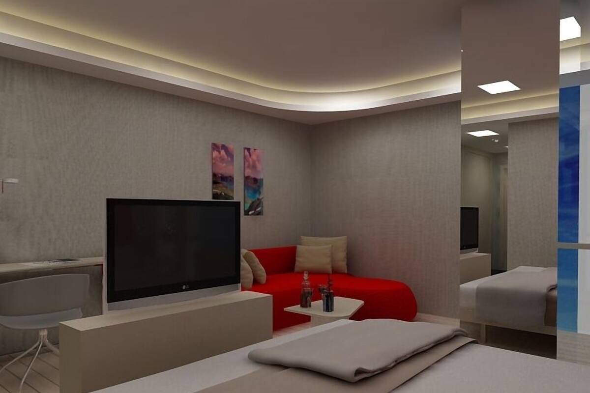 Minibar, in-room safe, desk, soundproofing