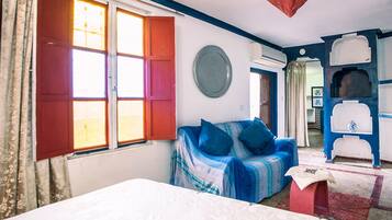 Standard Double Room (Ensuite) | Individually decorated, individually furnished, free WiFi, bed sheets