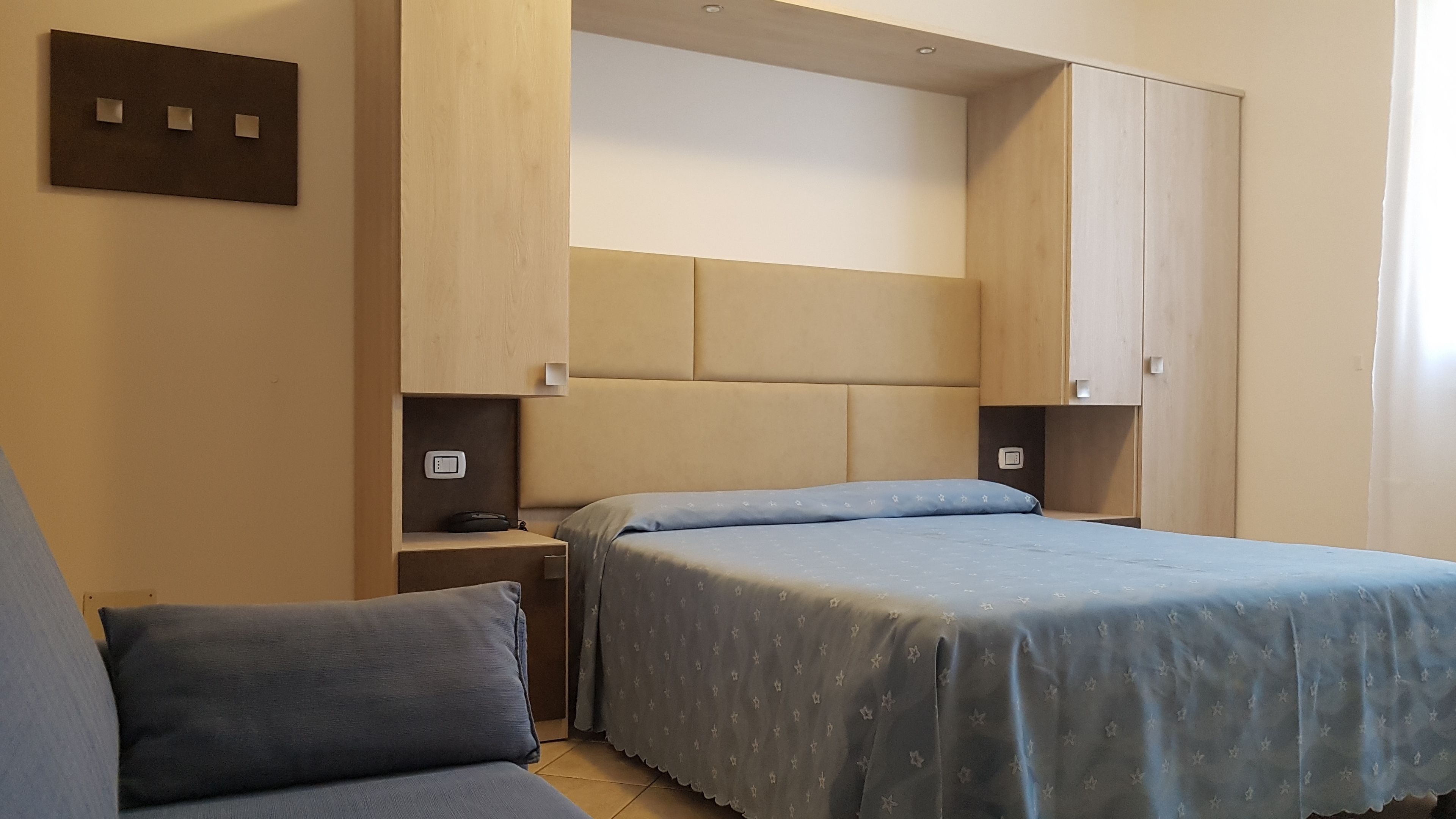 In-room safe, desk, laptop workspace, free WiFi