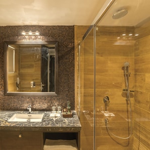 Deluxe Room | Bathroom | Separate bathtub and shower, free toiletries, hair dryer, bathrobes - Mahua Bagh Resort (Kumbhalgarh)