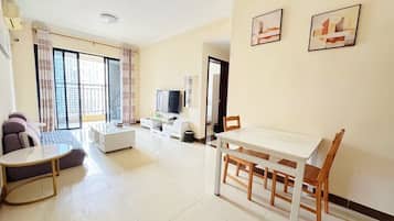 Suite, 2 Bedrooms | Living area | LCD TV