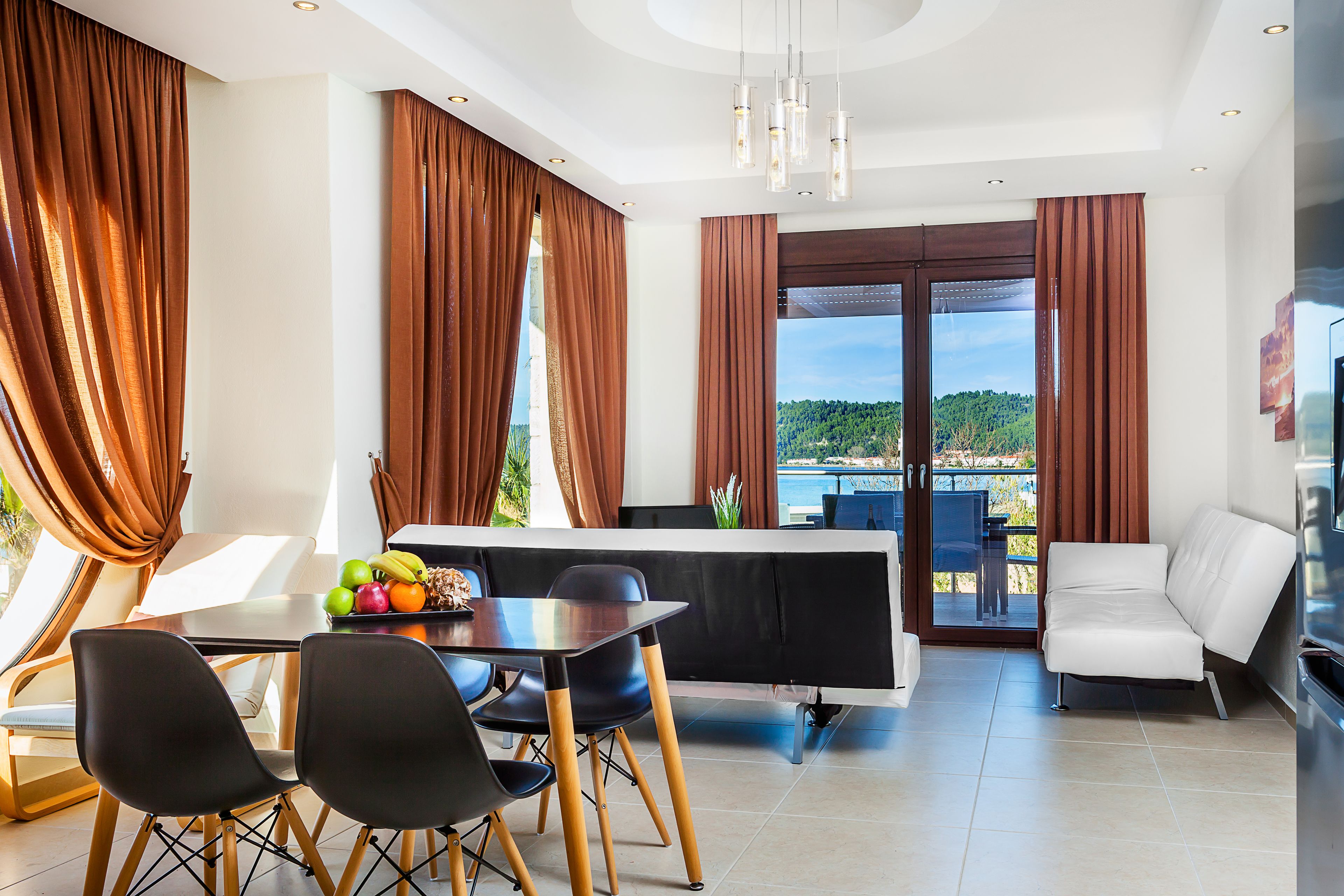 Family Suite 2-Bedroom Sea View | Matservice på rummet