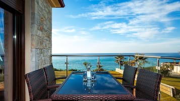 Family Suite 2-Bedroom Sea View | Sacada