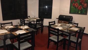 Breakfast, lunch, dinner served; international cuisine