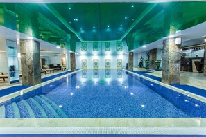 Indoor pool - Golden Mir Hotel & Spa (Almaty)