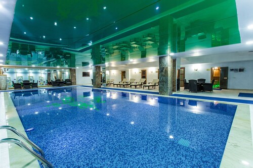 Golden Mir Hotel & Spa