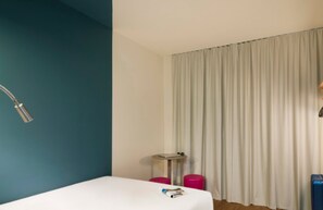 Standard Room, 1 Double Bed | Desk, laptop workspace, blackout drapes, free WiFi - ibis Budget Navegantes Itajaí (Itajai)