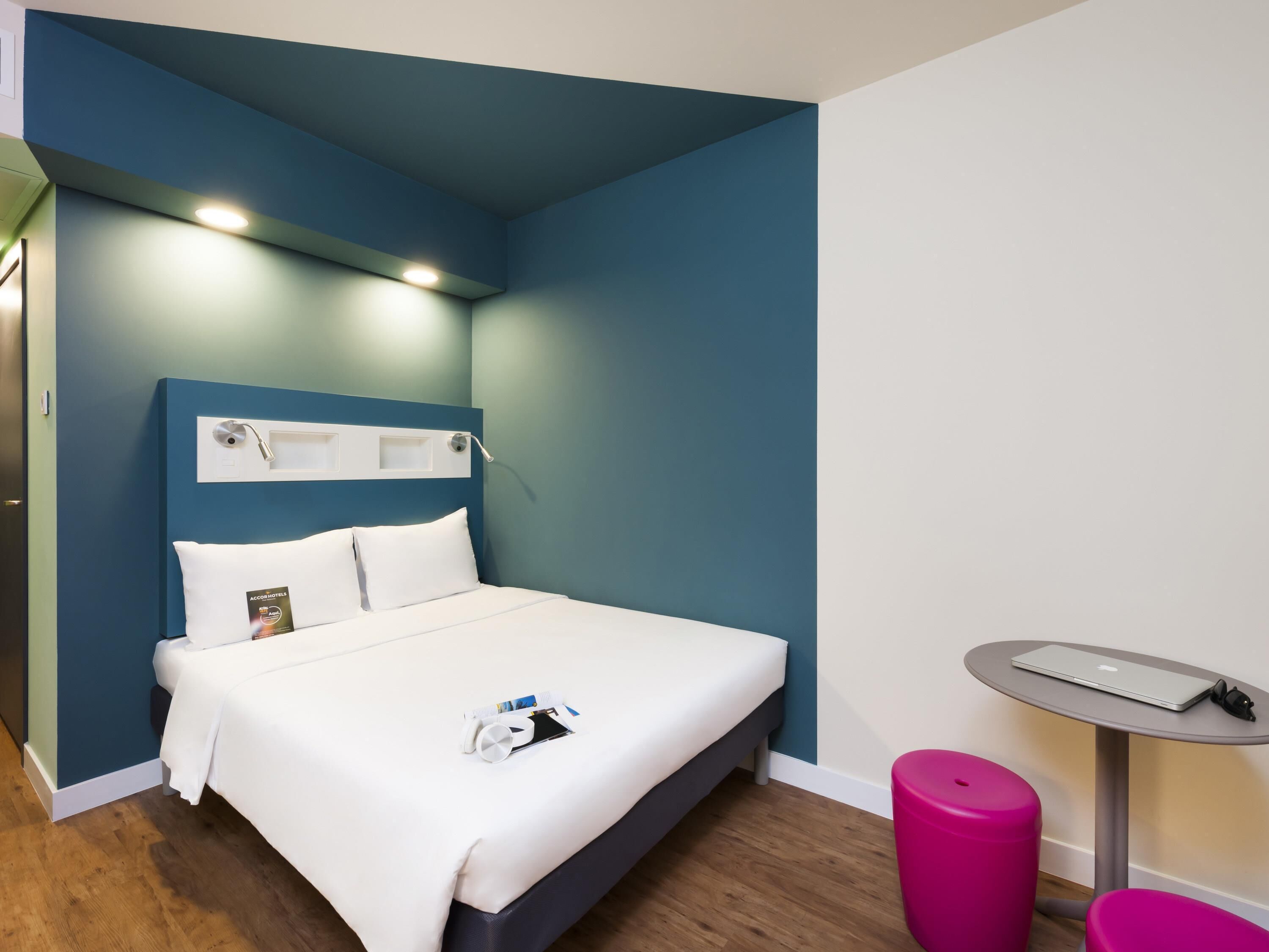 Standard Room, 1 Double Bed | Desk, laptop workspace, blackout drapes, free WiFi