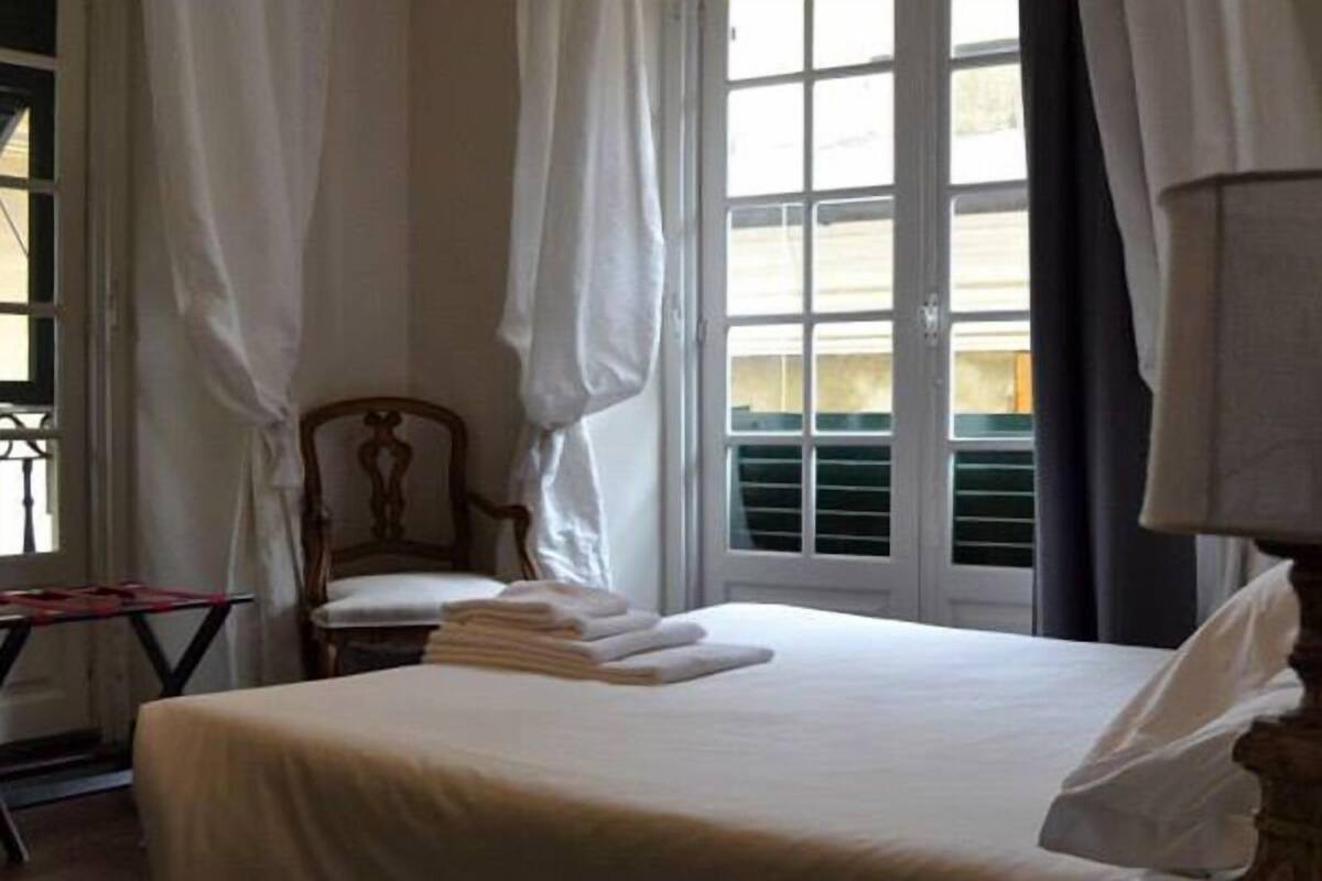 Tweepersoonskamer, privébadkamer | Luxe beddengoed, gratis wifi