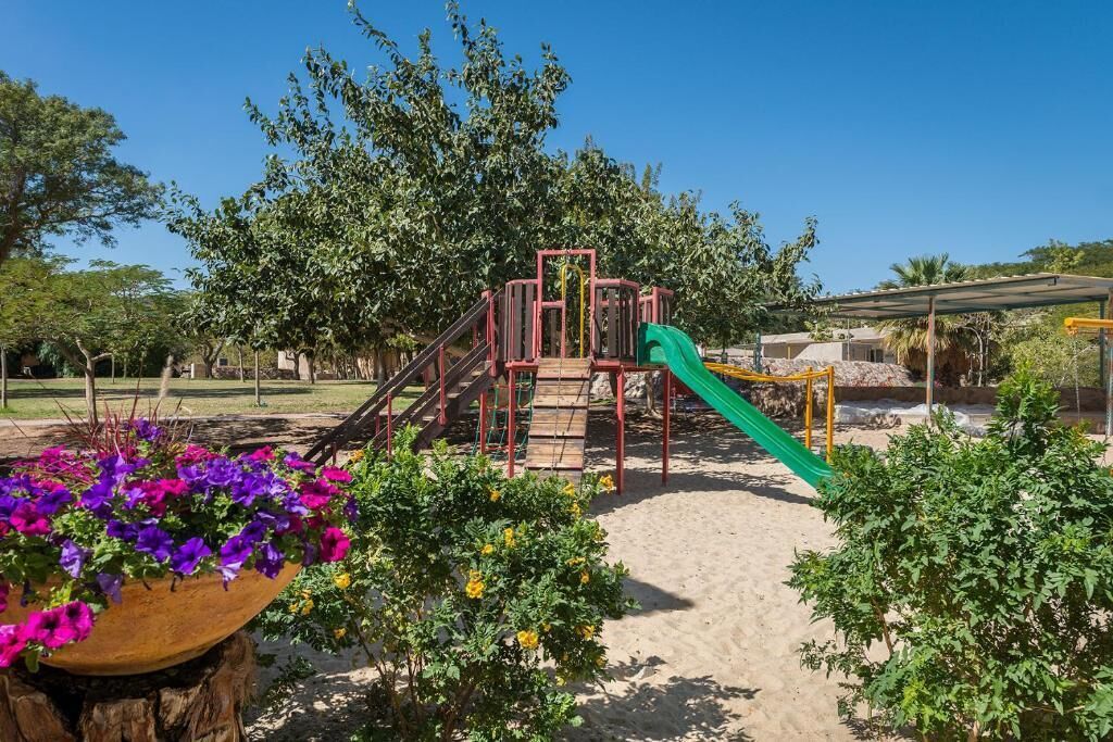 children’s play area – outdoor