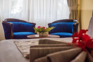 Camera Standard con letto matrimoniale o 2 letti singoli | Biancheria da letto di alta qualità, una cassaforte in camera
