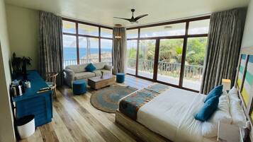 Suite – panorama | Sengetøy av topp kvalitet, minibar, safe på rommet og skrivebord