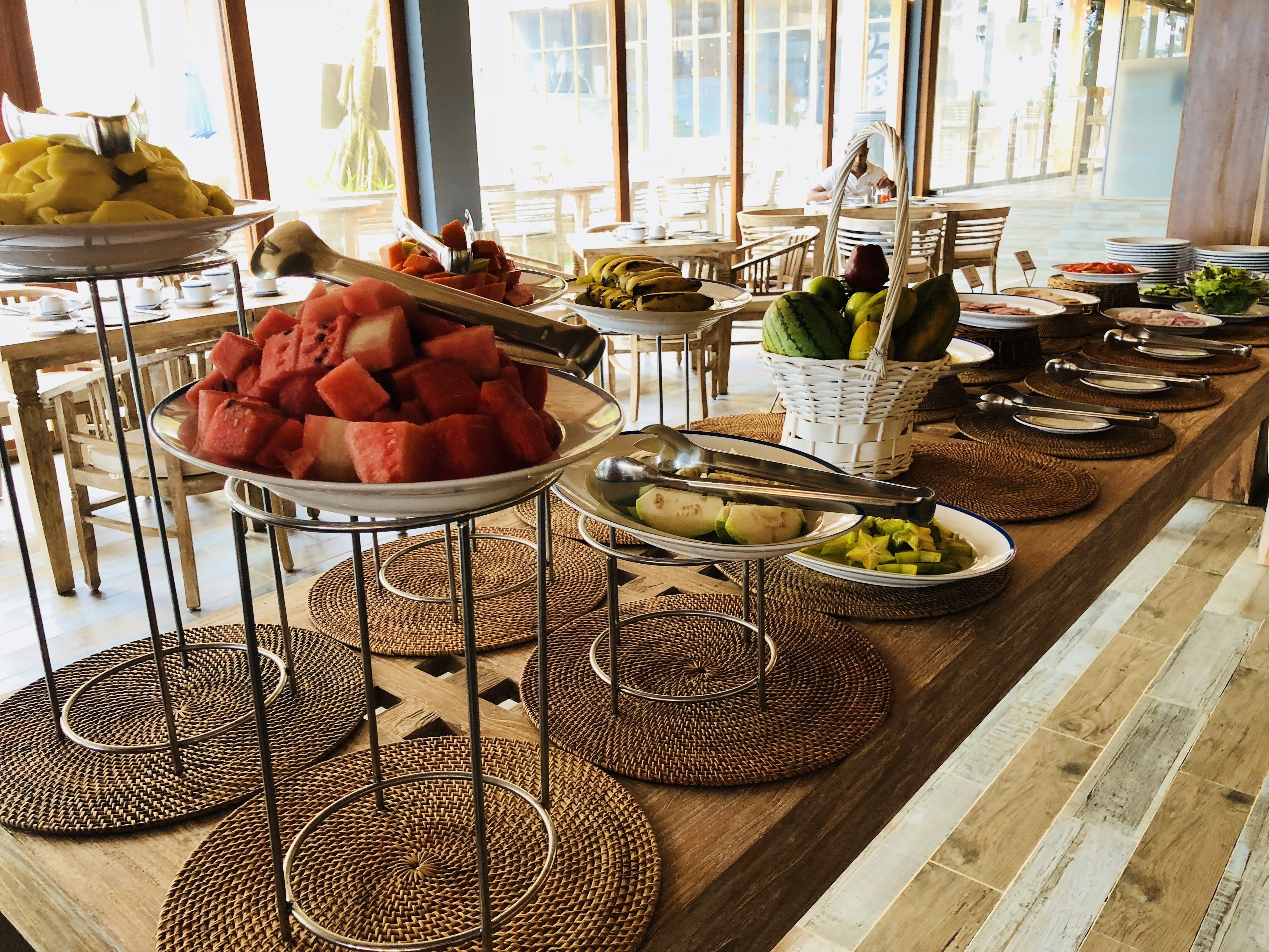 Daily buffet breakfast for a fee