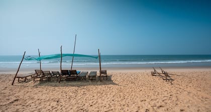 Kay's By The Sea